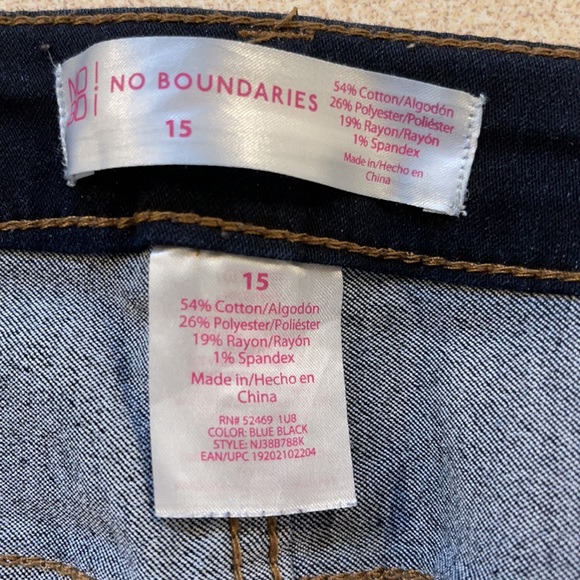 No Boundaries Button Fly Jeans - Picture 6 of 6